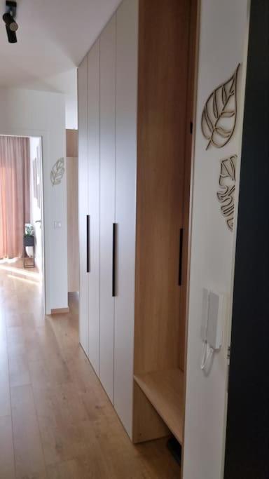 M&M2 Apartment Near Center With Free Parking - Ac Košice Esterno foto