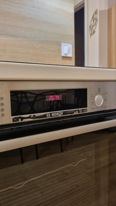 M&M2 Apartment Near Center With Free Parking - Ac Košice Esterno foto